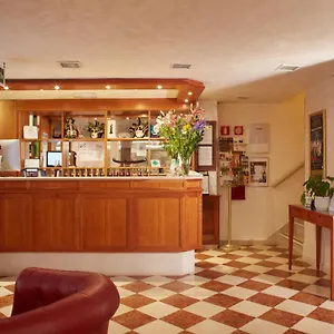 3* Ξενοδοχείο Commercio & Pellegrino